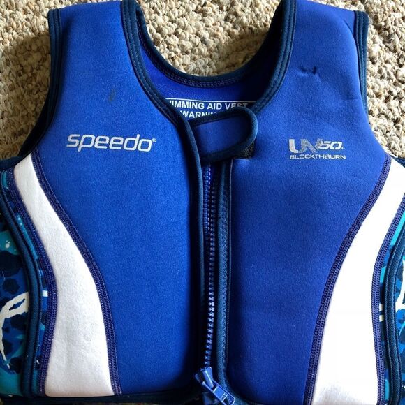 Speedo Other - Life jacket by Speedo for a 2/4 yr old